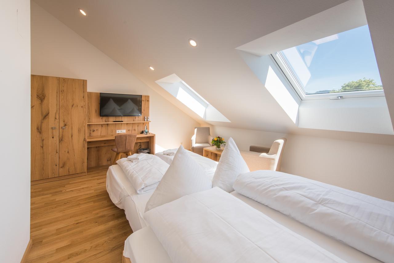 Hotel & Gasthaus Loewen Waldkirch Room photo